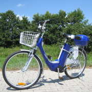 E-Bike_blau_total